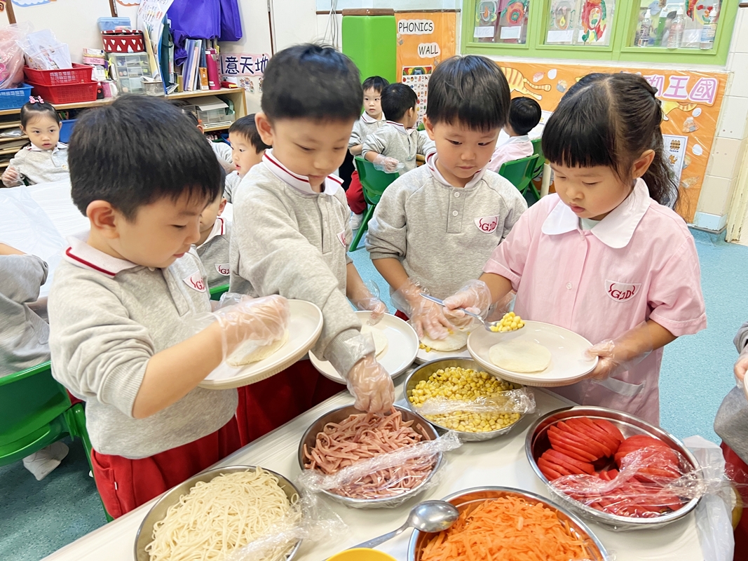 2025-2026~K2 – 製作：面譜薄餅